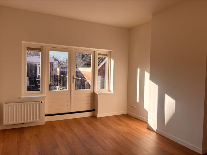 Photo 12 of Voorstraat 38-A