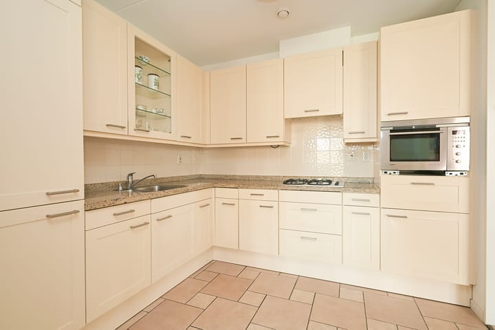 Foto 3 van Floris Arntzeniusplein 102