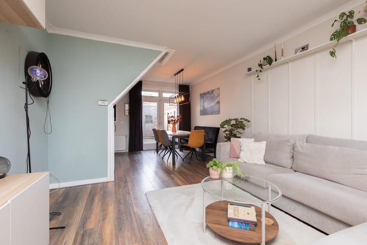 Foto 5 van Ernst Casimirstraat 10