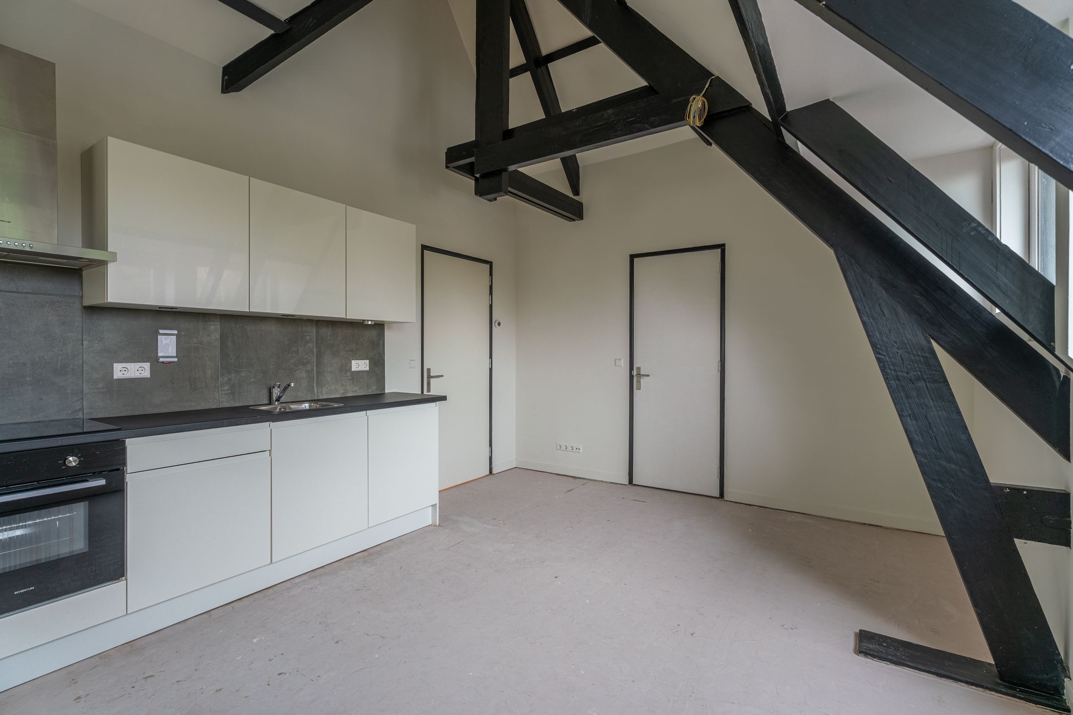 Photo 6 of Rijnsburgerweg 72-B