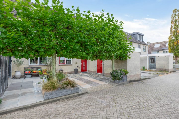 Foto 8 van Irenestraat 10