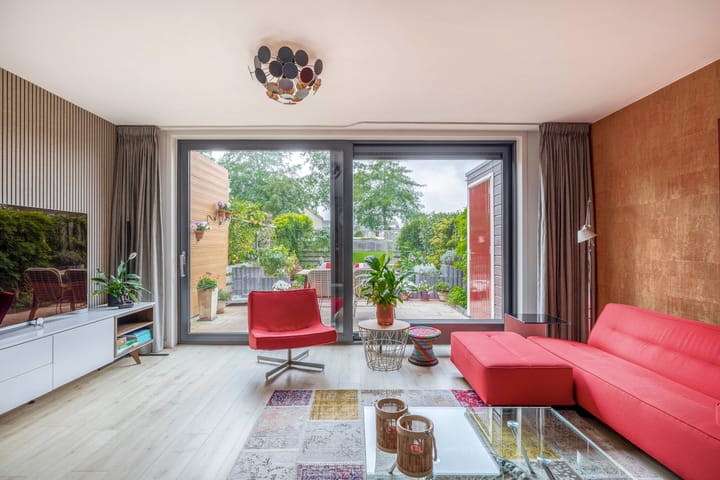 Foto 16 van Irenestraat 10