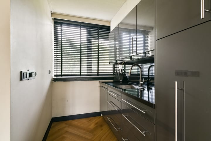 Photo 2 of Max Havelaarweg 152