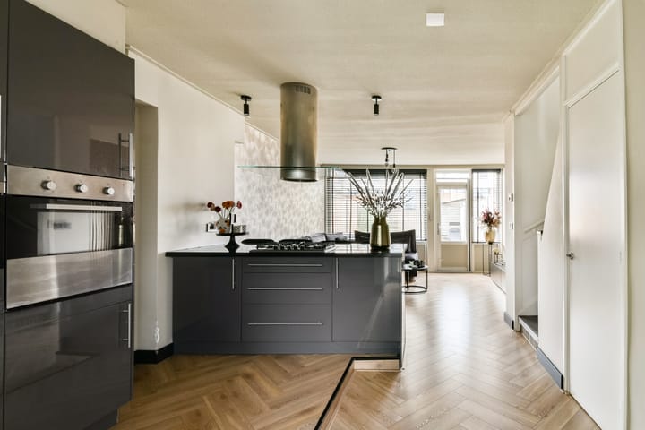 Foto 13 van Max Havelaarweg 152