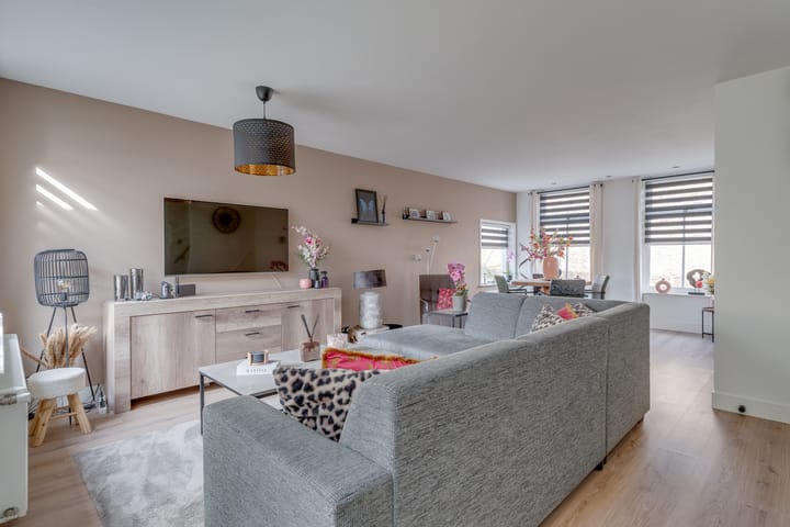 Foto 2 van Brugweg 3