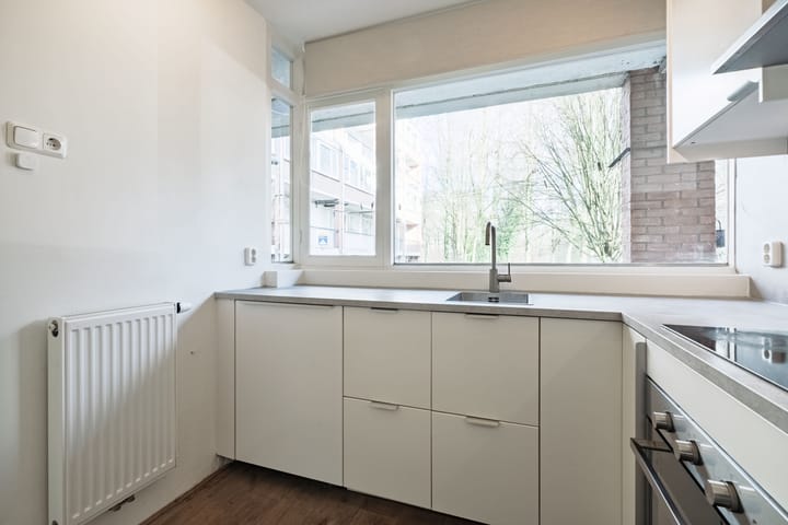 Foto 11 van Van 't Hoffstraat 51