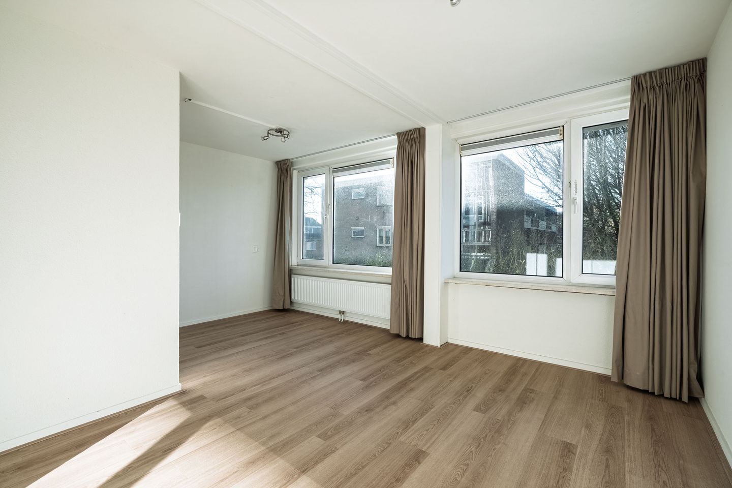 Foto 14 van Van 't Hoffstraat 51