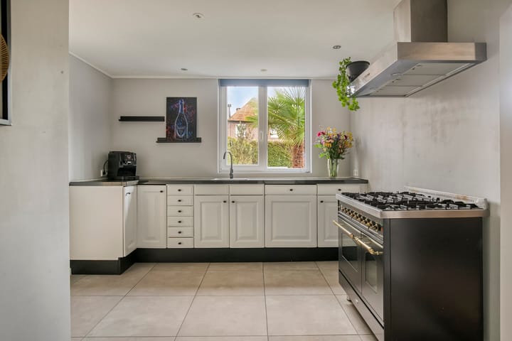 Foto 11 van Van Kemenadelaan 4