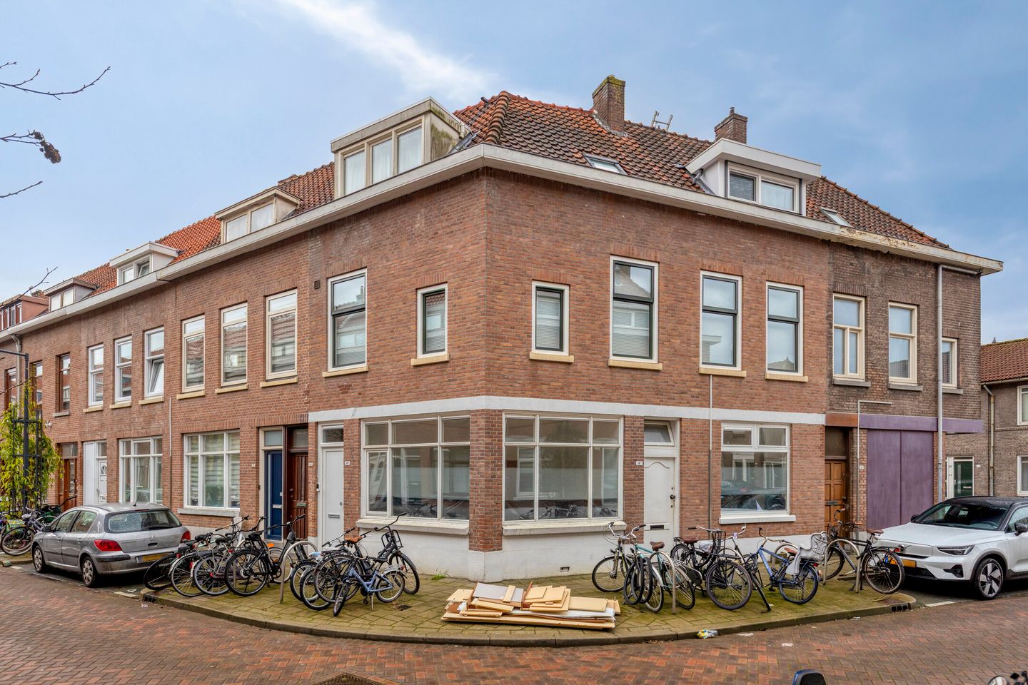 Photo 1 of Voltastraat 4-A
