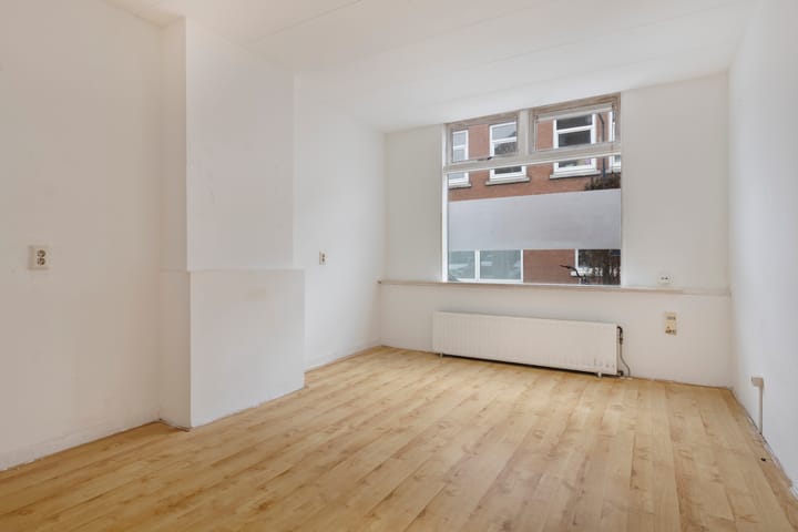 Photo 4 of Voltastraat 4-A