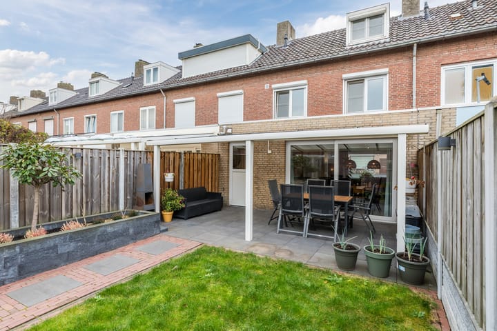 Foto 38 van Cornelis Bloemaertstraat 70