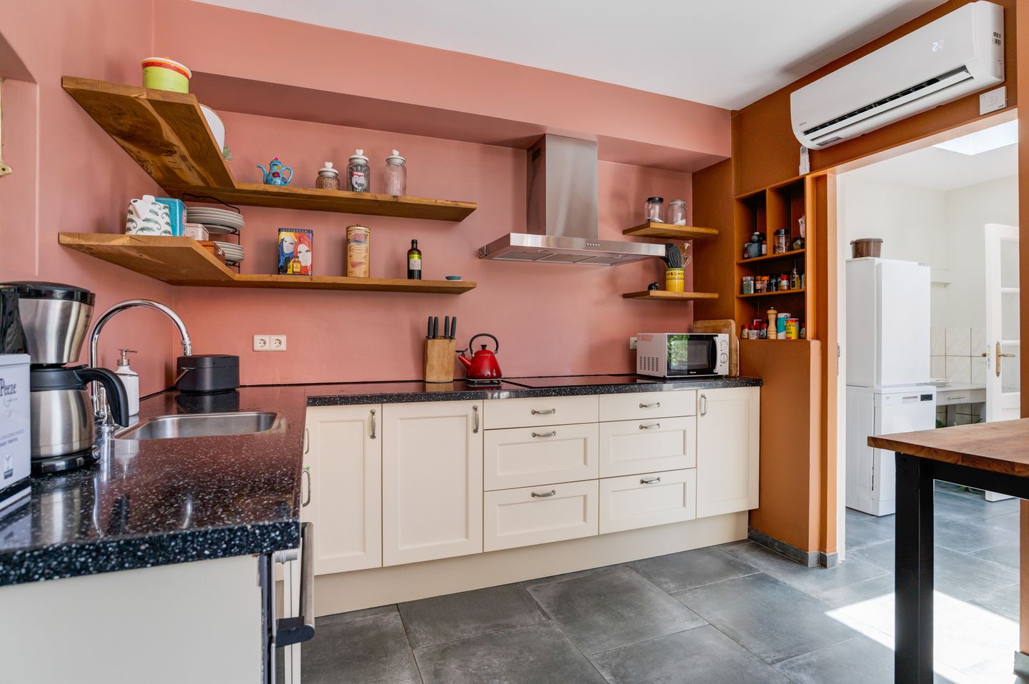 Foto 10 van Kon Wilhelminaweg 76