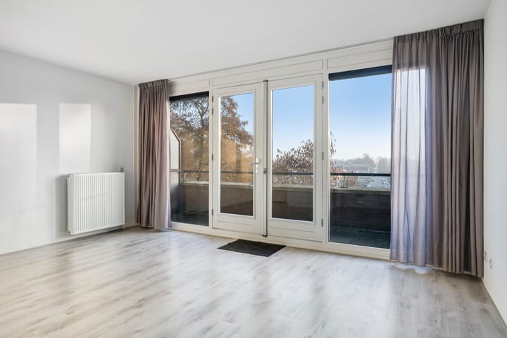 Foto 2 van Professor Regoutstraat 74-C