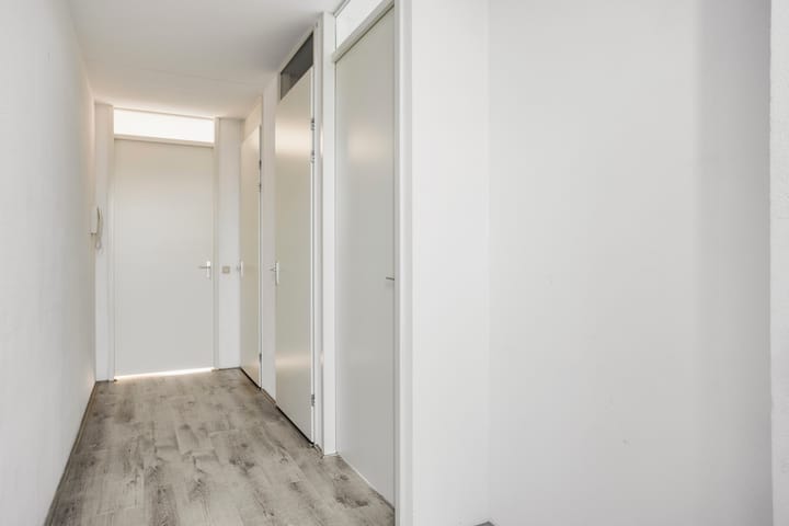 Foto 9 van Professor Regoutstraat 74-C