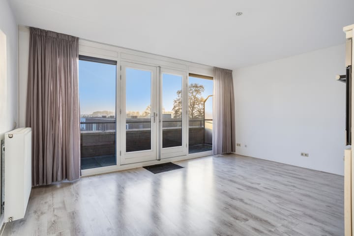 Foto 16 van Professor Regoutstraat 74-C