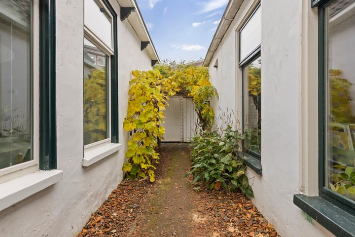 Foto 41 van Helper Oostsingel 67