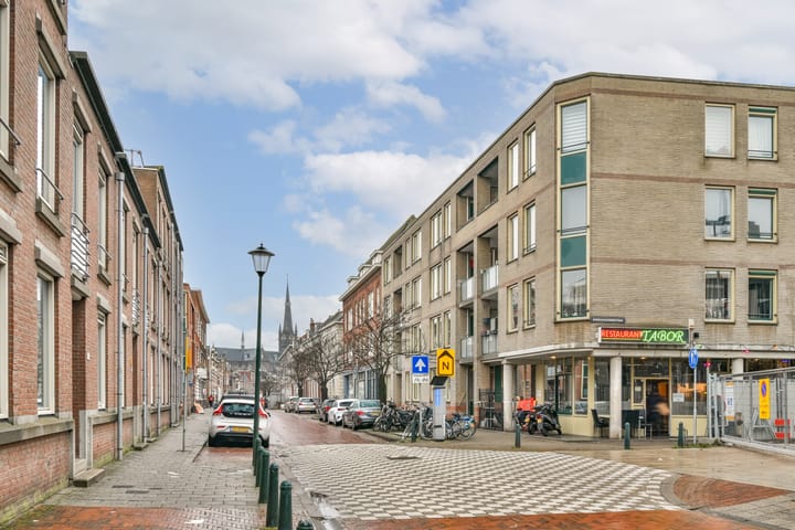 Foto 27 van Oosterstraat 30