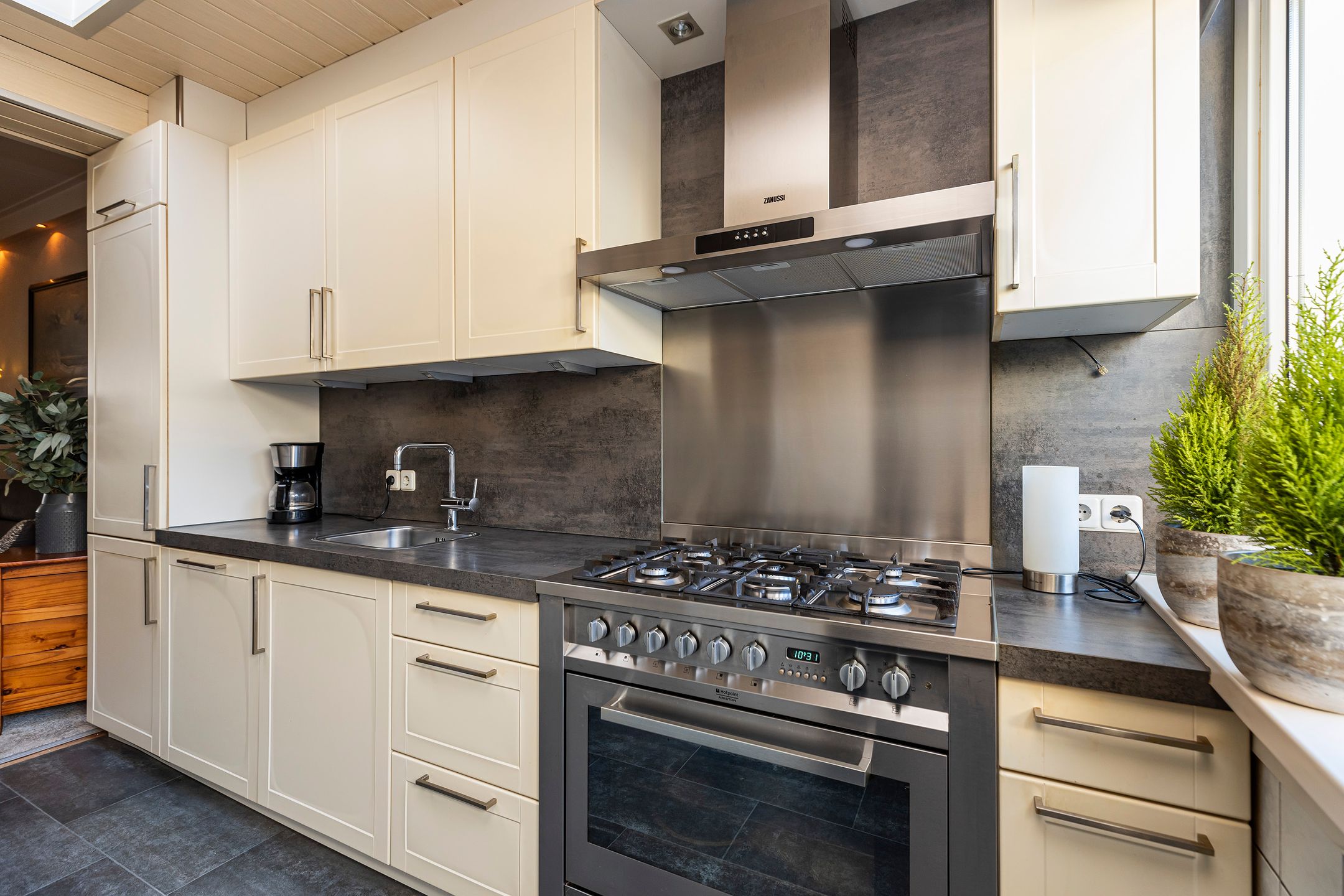 Foto 12 van Eikeboomstraat 14