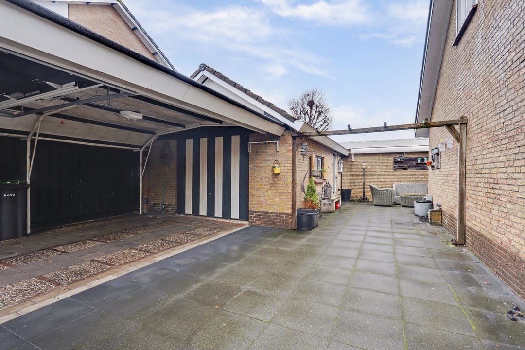 Photo 41 of Gebr Ketteringstraat 8