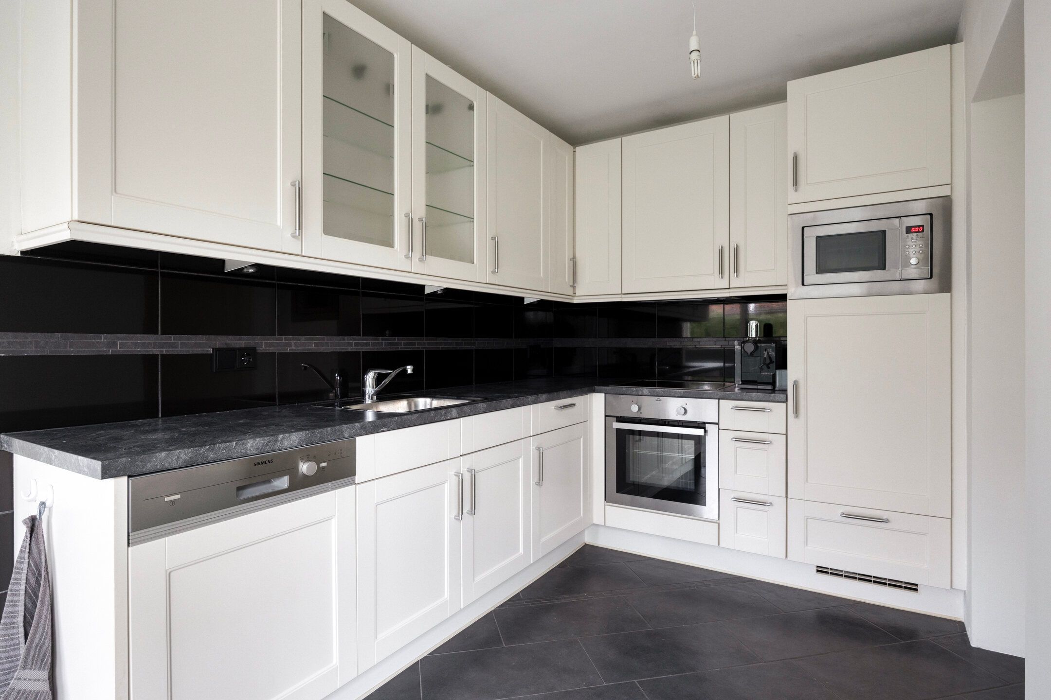 Foto 15 van van Ghernaerstraat 5