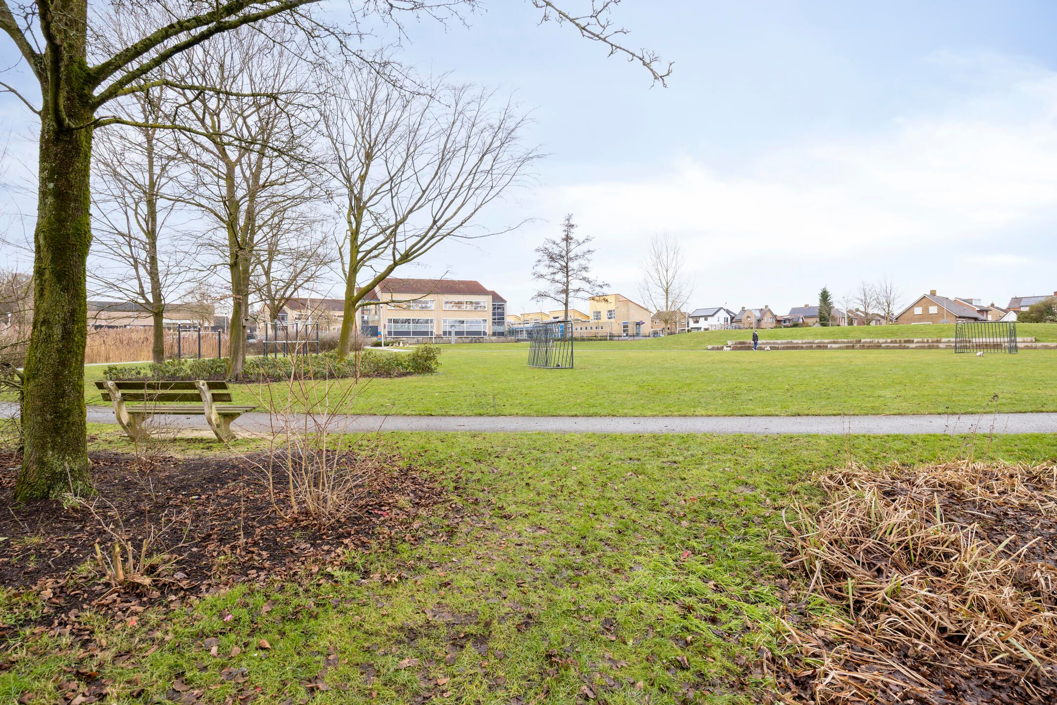 Foto 48 van van Ghernaerstraat 5