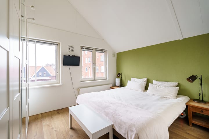 Foto 16 van Pikeur 13