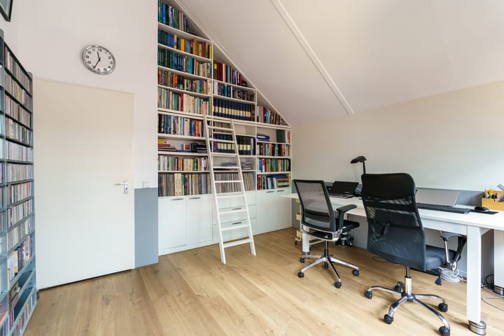 Foto 24 van Pikeur 13