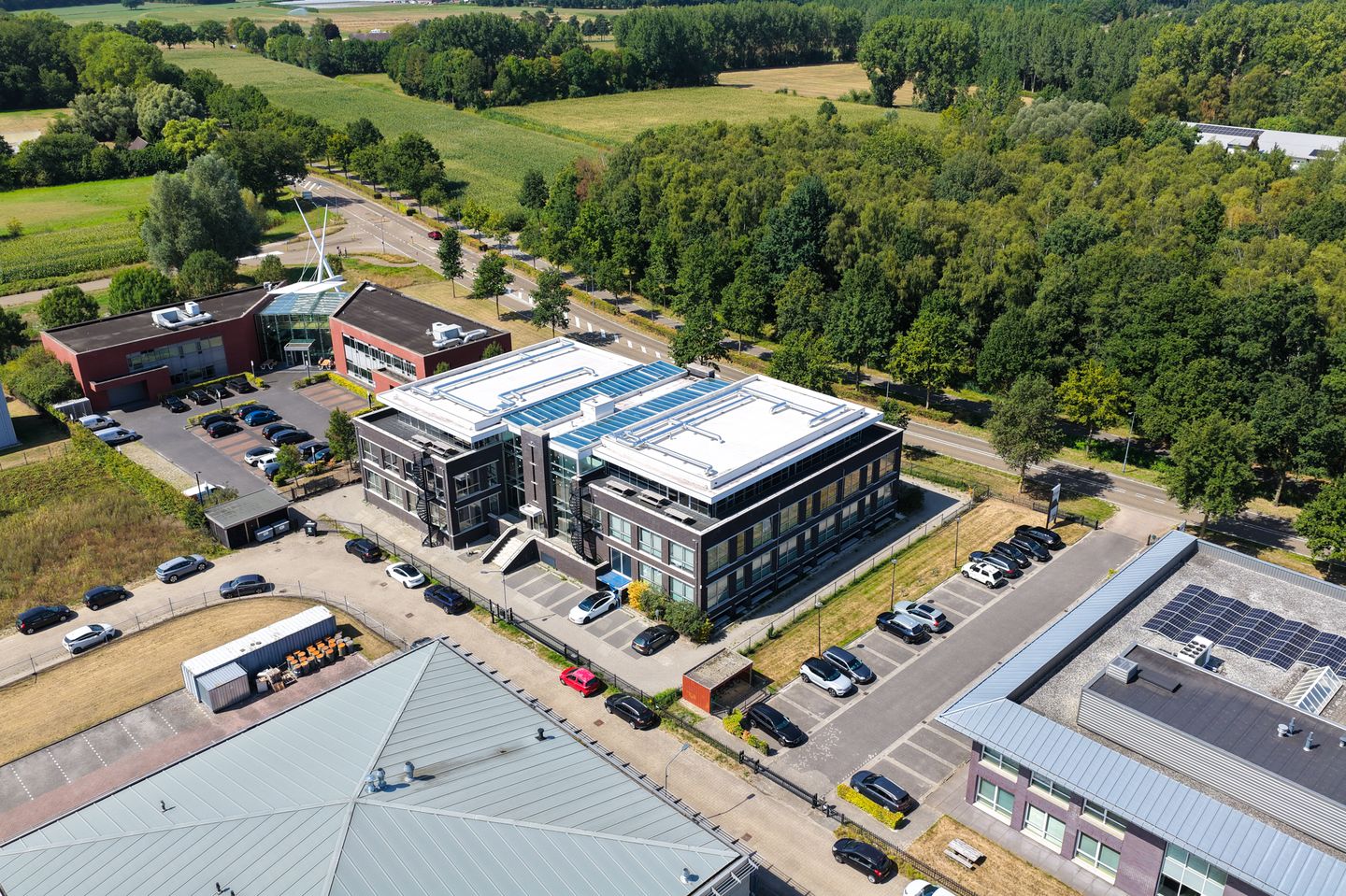 Bekijk foto 2 van Schootense Dreef 33