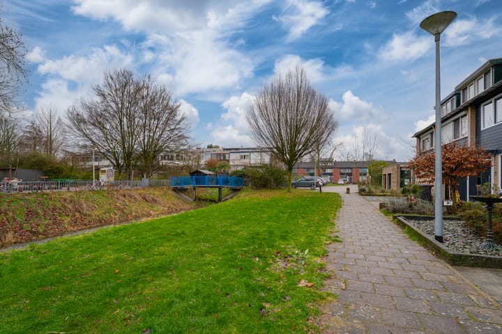 Foto 7 van Van der Hoevensstraat 48