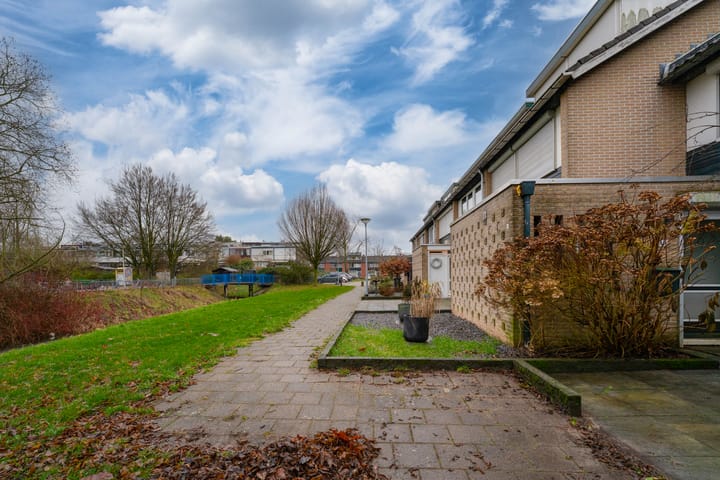 Foto 8 van Van der Hoevensstraat 48