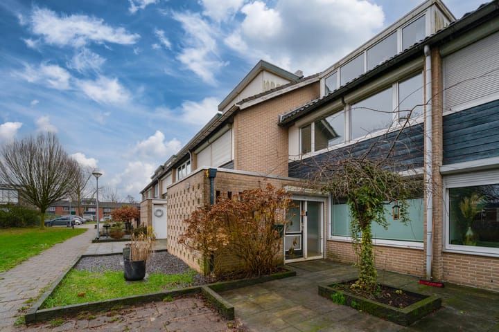 Foto 9 van Van der Hoevensstraat 48