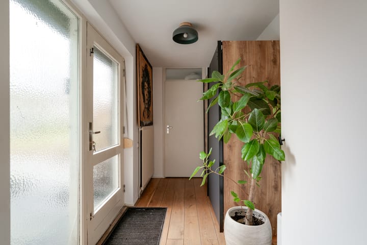 Foto 12 van Van der Hoevensstraat 48