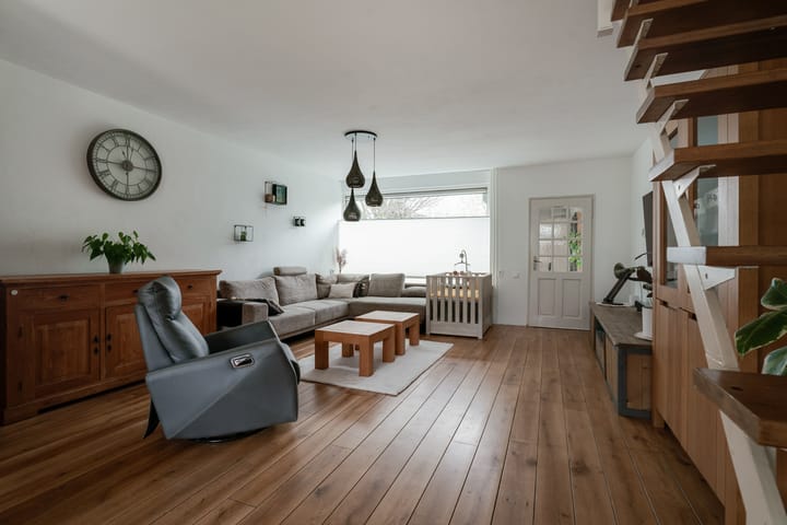 Foto 17 van Van der Hoevensstraat 48