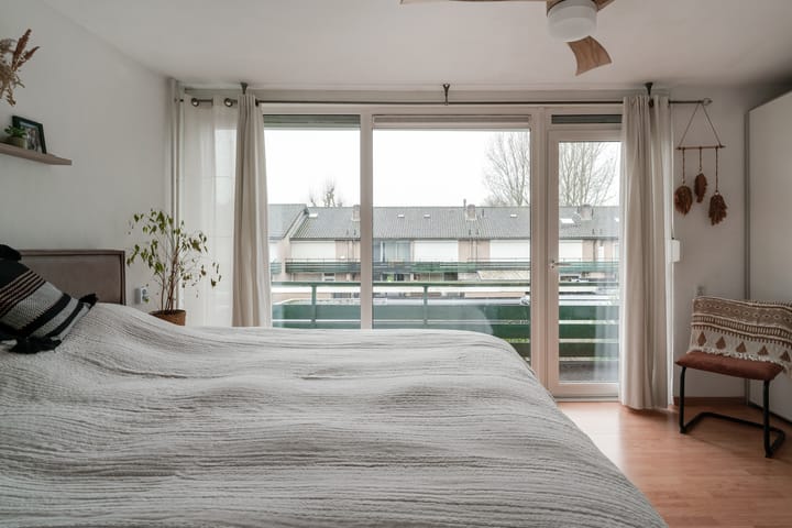 Foto 35 van Van der Hoevensstraat 48