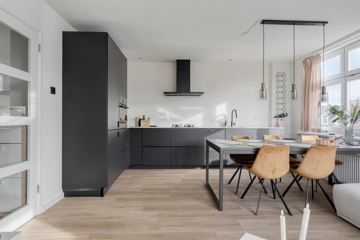 Photo 3 of Jan van Galenstraat 170-3