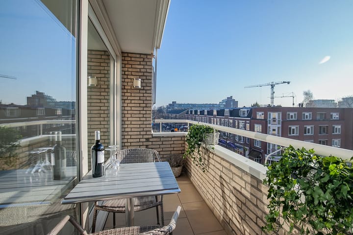 Photo 10 of Theresiastraat 12-C