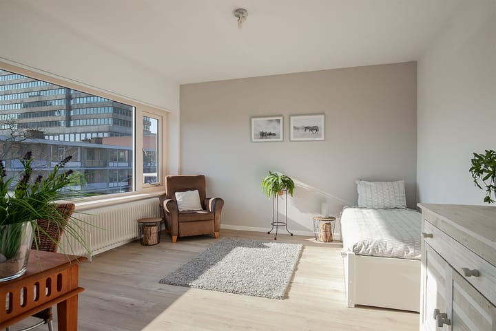 Photo 12 of Theresiastraat 12-C