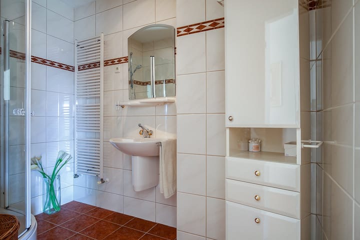 Photo 14 of Theresiastraat 12-C