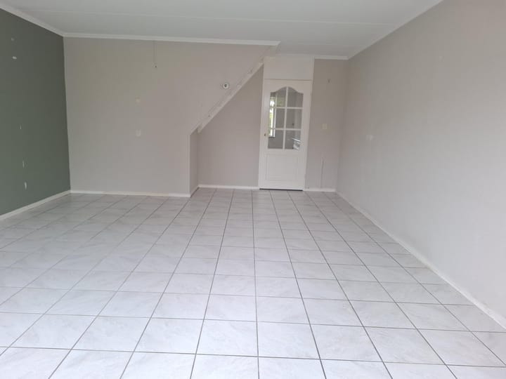 Photo 5 of Hindersteinstraat 81