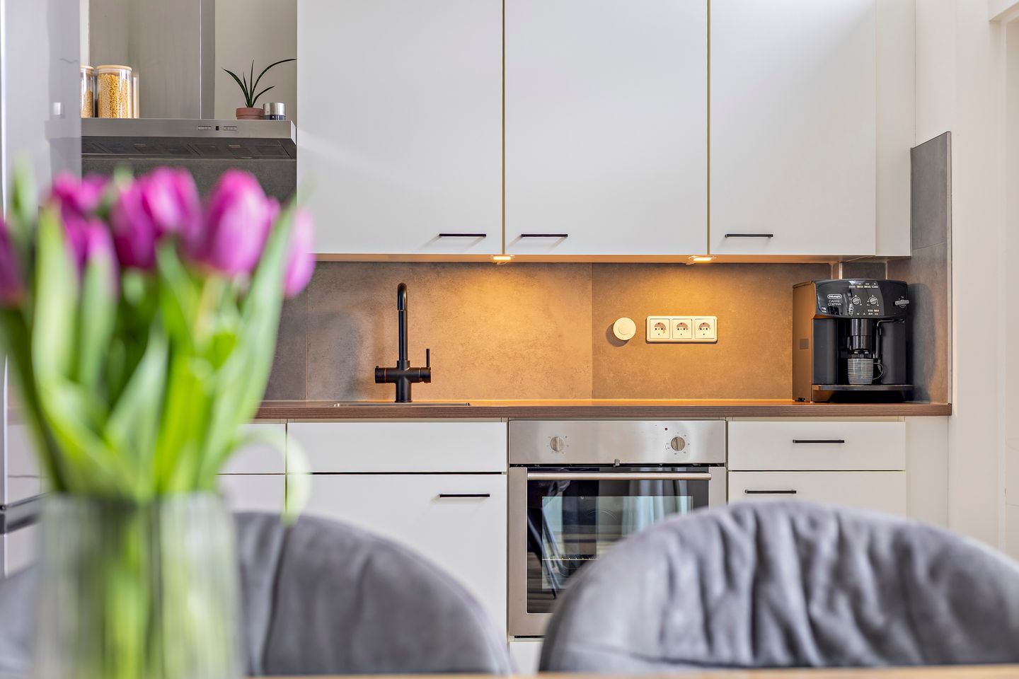 Foto 20 van J.H. Egenbergerstraat 1