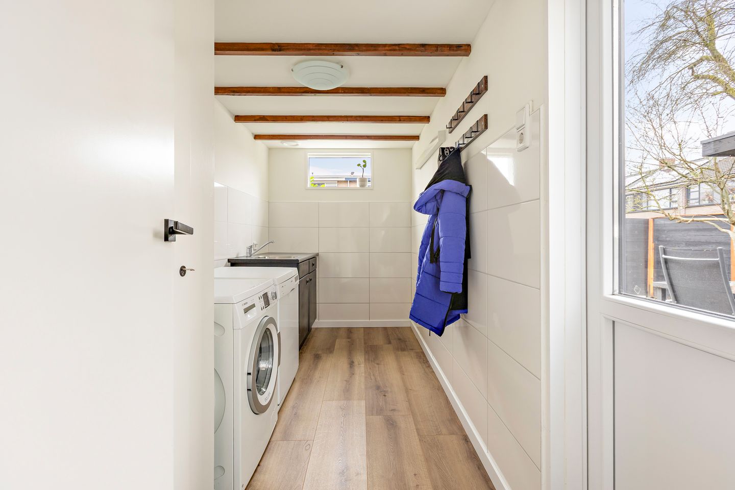 Foto 25 van J.H. Egenbergerstraat 1