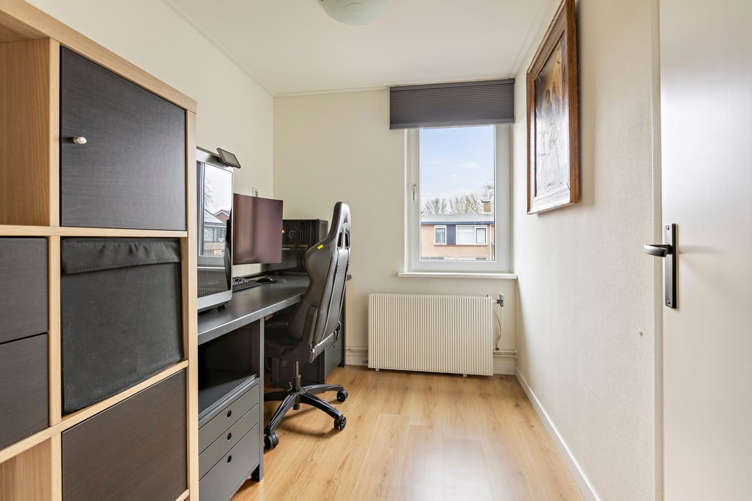 Foto 32 van J.H. Egenbergerstraat 1