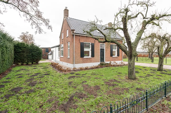 Photo 4 of Rhenoyseweg 9