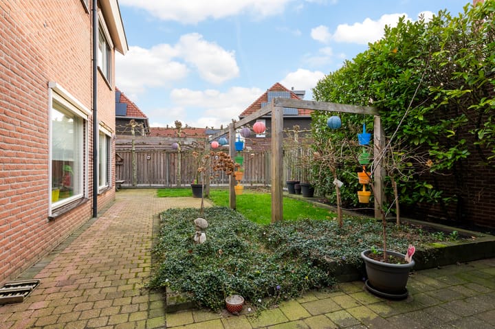 Foto 42 van Parterre 2