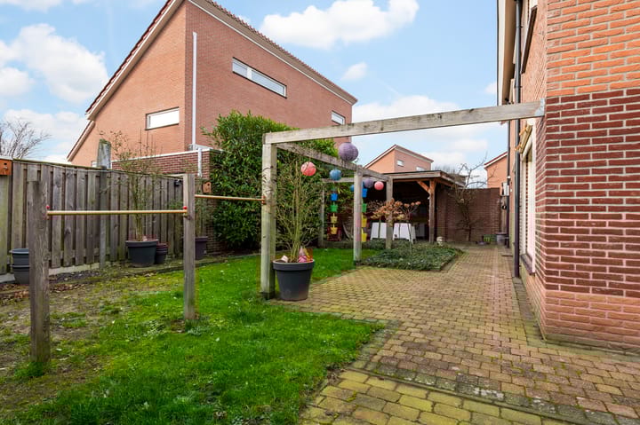 Foto 43 van Parterre 2