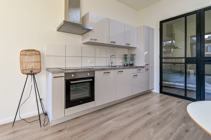 Foto 7 van Amsterdamsevaart 32-E