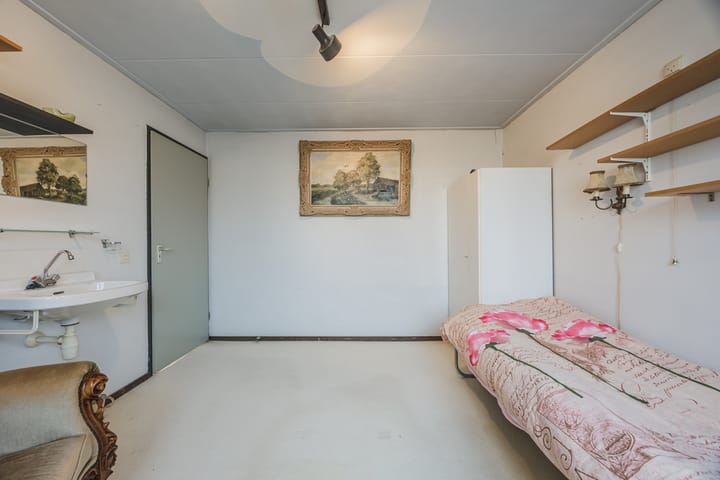 Foto 25 van Lauwere 102