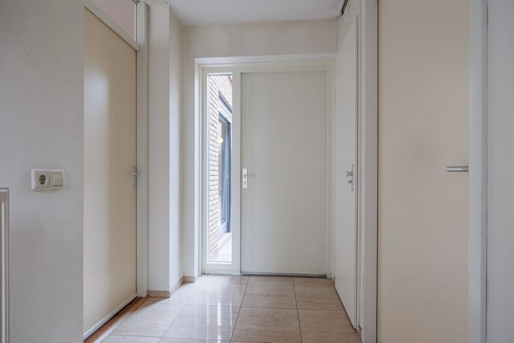 Foto 7 van Claustrum 10