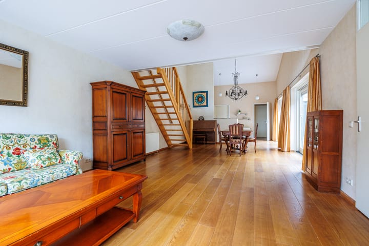 Foto 11 van Claustrum 10