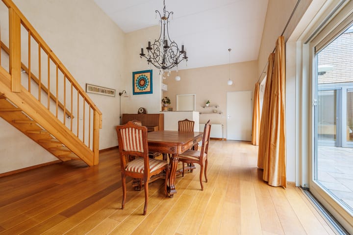 Foto 12 van Claustrum 10